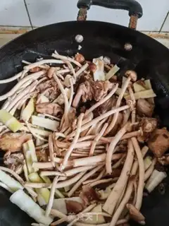 Make A chicken with beans and beans step 7