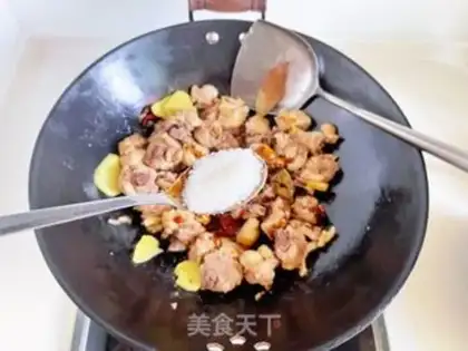 Make Frozen chickens with mushroom potatoes step 7