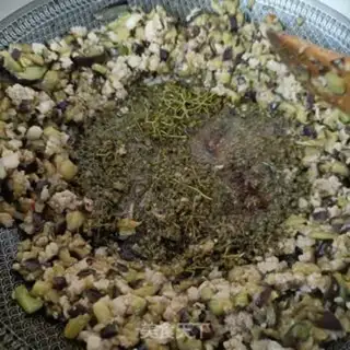Make Cheese and vine pepper sauce step 11