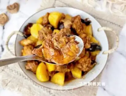 Make Frozen chickens with mushroom potatoes step 15