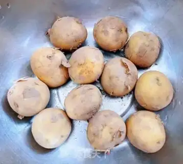 Make Fried potatoes step 0