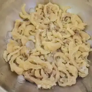 Make Thai spicy chicken claws step 3
