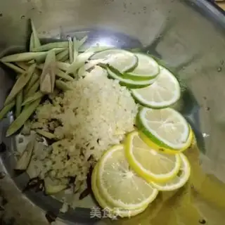 Make Thai spicy chicken claws step 5
