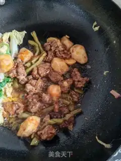 Make Potato beef gravy step 1