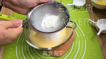 Make Mini cheesecake step 4