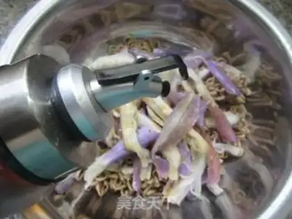 Make Homemade yellow honey step 1