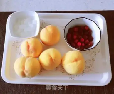 Make Peach and sugar step 0