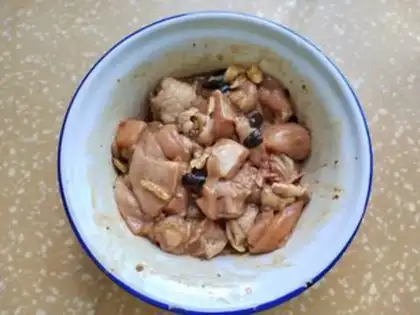Make Potato steamed chicken legs step 3