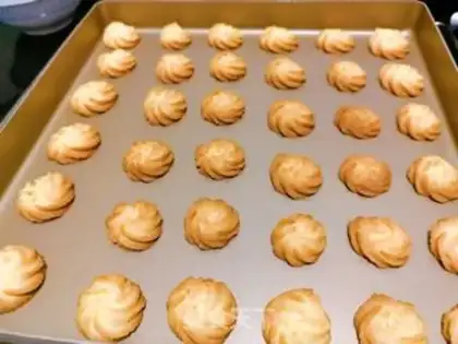 Make Old butter cookies step 8