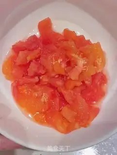 Make Onion fried veal veal burning dolls, tomato fried eggs step 0