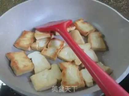 Make June yellow tofu step 2