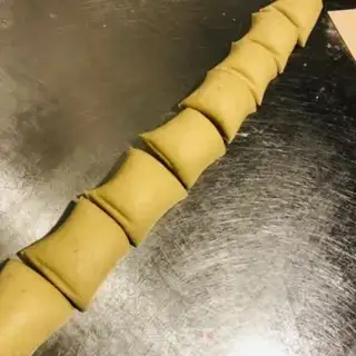 Make Chocolate bean buns step 5