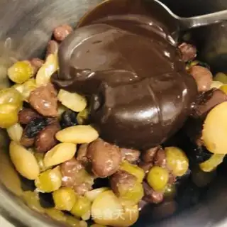 Make Chocolate bean buns step 6