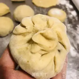 Make Chocolate bean buns step 8
