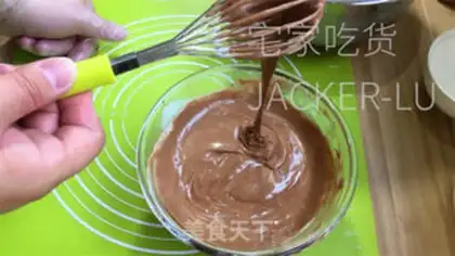 Make Coco early cake step 12