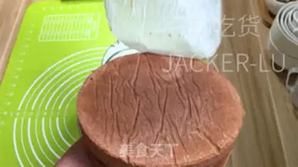 Make Coco early cake step 18