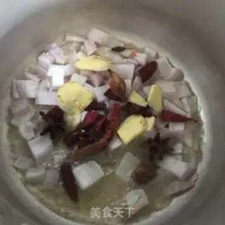 Make Homemade tomato beef noodles step 7