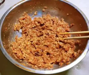 Make Four seasons of beans and three fresh dumplings step 2