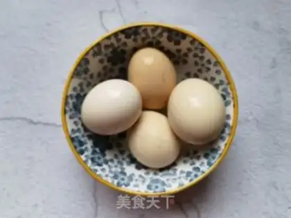 Make Cinnamon wine and eggs step 0