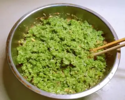 Make Four seasons of beans and three fresh dumplings step 5