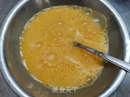 Make Swallow steamed eggs step 1