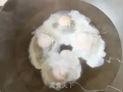 Make Cinnamon wine and eggs step 2