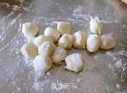 Make Four seasons of beans and three fresh dumplings step 7