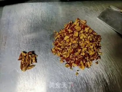 Make Milk and red dates and bean buns step 1