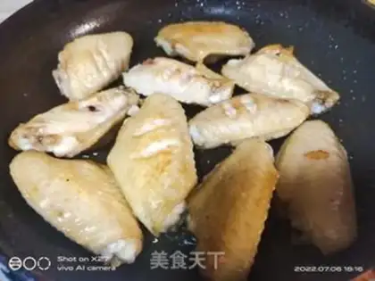 Make Red fried chicken step 1