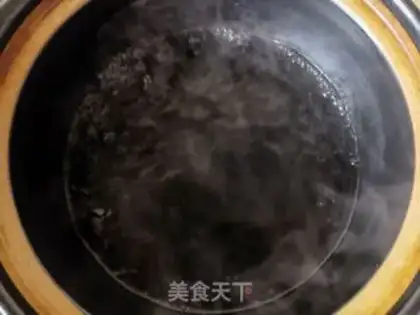 Make Cinnamon wine and eggs step 4