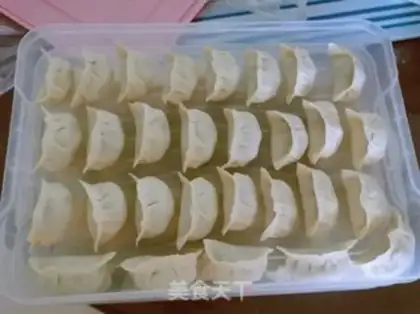 Make Four seasons of beans and three fresh dumplings step 11