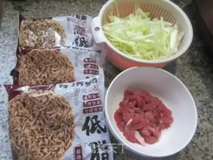 Make ♪ ♪ Sausage ♪ step 0