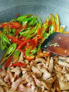 Make Chili fried meat step 8