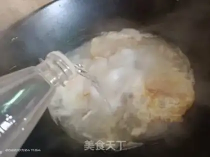 Make Squidfish, eggs and leaves soup step 5