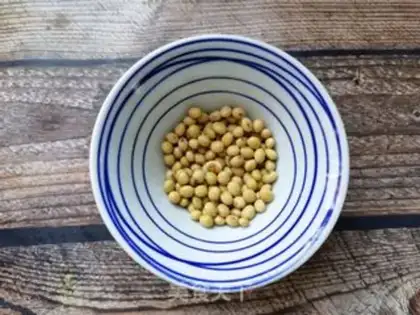 Make walnut rice soy step 1