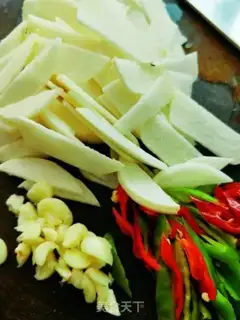 Make A piece of melon step 1