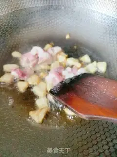Make Antler mushroom fried meat step 3