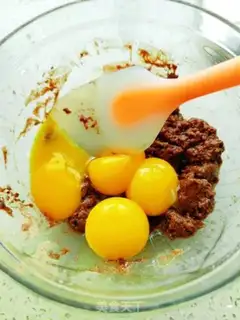 Make Chocolate iceberg cake step 5