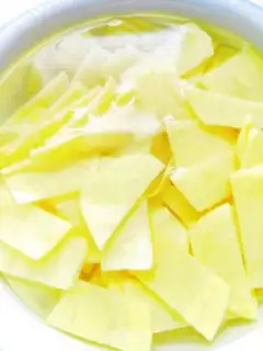 Make Spicy potato chips step 2
