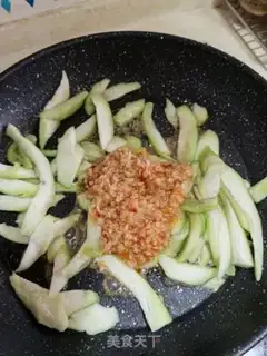 Make Garlic melon step 4