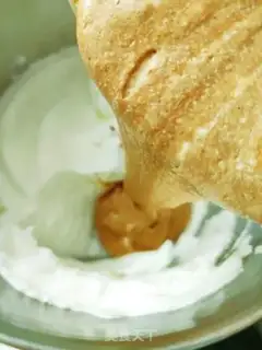 Make Chocolate iceberg cake step 13