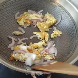 Make Scrambled eggs onions step 12