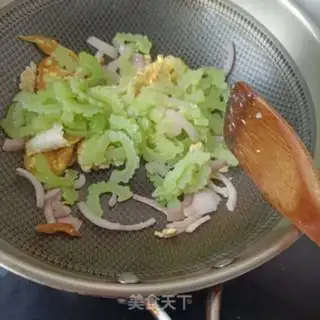 Make Scrambled eggs onions step 13