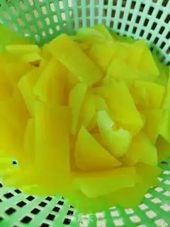 Make Spicy potato chips step 6