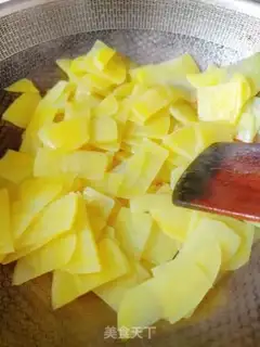 Make Spicy potato chips step 9
