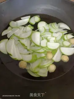 Make Pumpkin egg soup step 2
