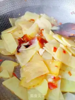 Make Spicy potato chips step 12