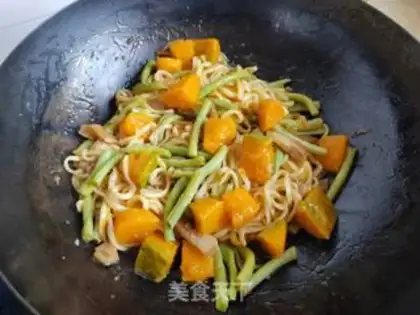 Make Pumpkin bean bean noodle step 11