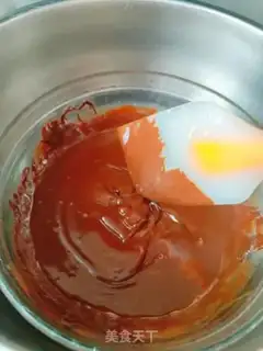 Make Chocolate iceberg cake step 23