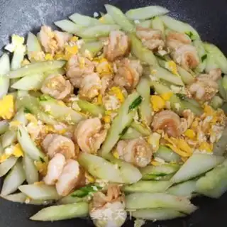 Make cucumber eggs and shrimp step 6